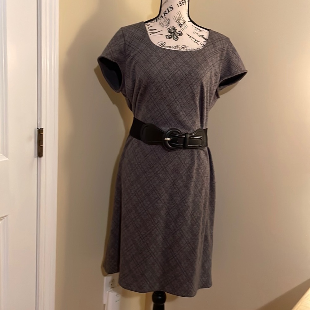 Gray & Black Dress With a Belt Size 14